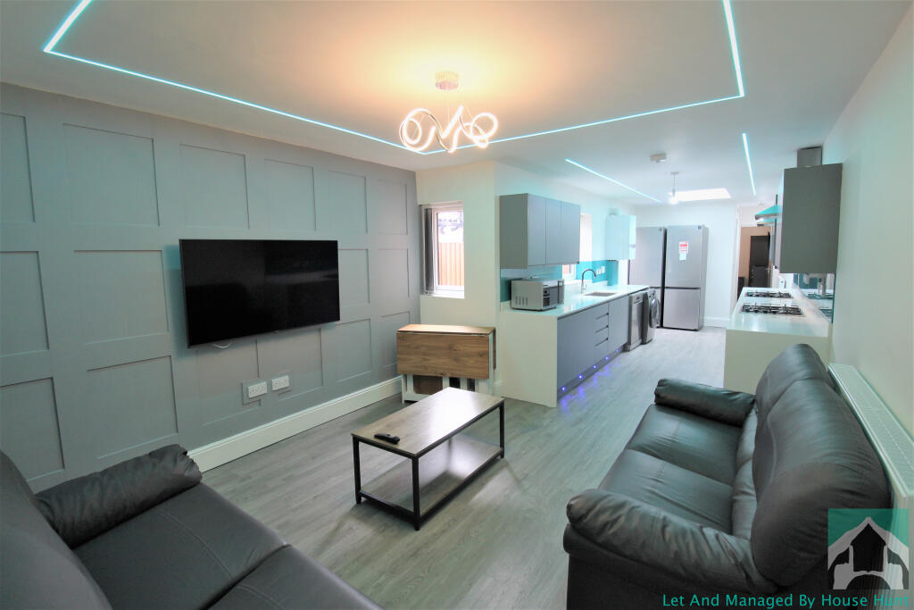 6 bed Mid Terraced House for rent in Birmingham. From House Hunt - Birmingham 6 bed Mid Terraced House for rent in Birmingham. From House Hunt - Birmingham