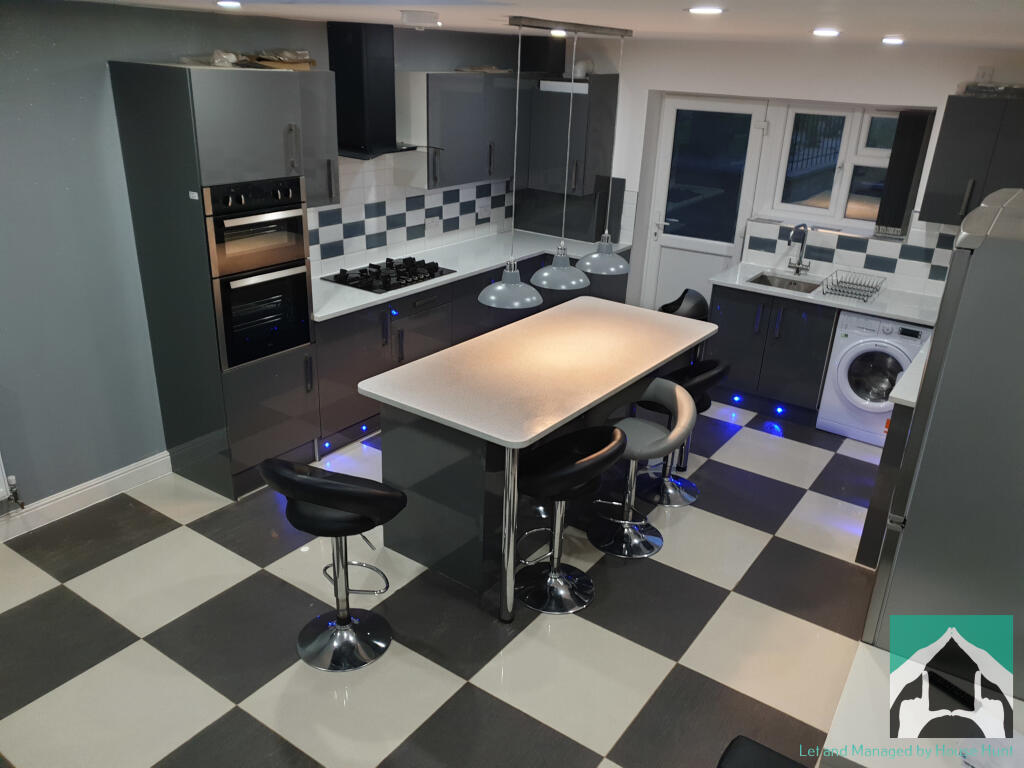 5 bed Detached for rent in Birmingham. From House Hunt - Birmingham
