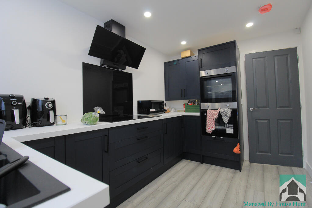 7 bed Detached for rent in Birmingham. From House Hunt - Birmingham 7 bed Detached for rent in Birmingham. From House Hunt - Birmingham