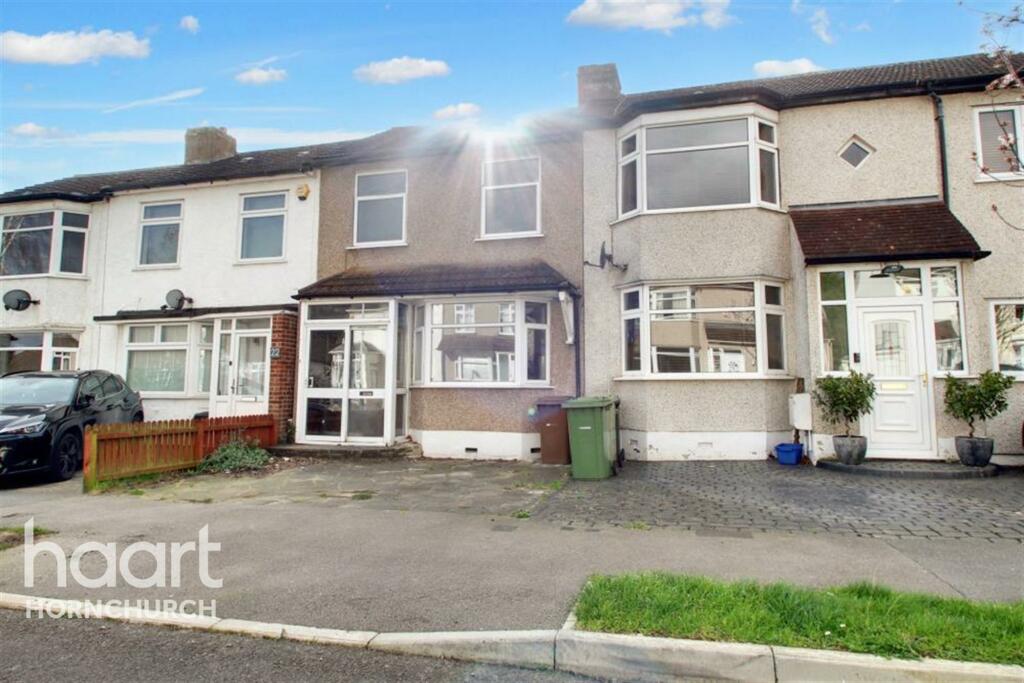 4 bed Mid Terraced House for rent in Great Warley. From haart Hornchurch