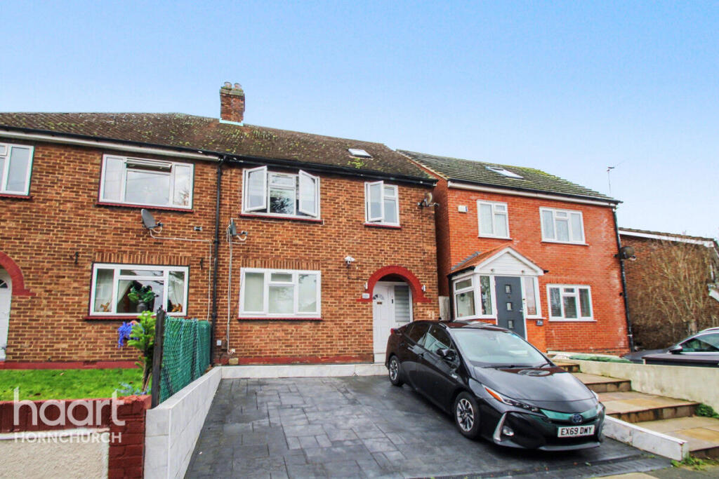 4 bed Semi Detached for rent in Upminster. From haart - Hornchurch