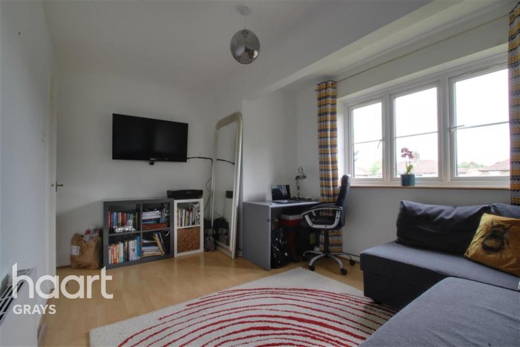 1 bed Flat for rent in Aveley. From haart Grays