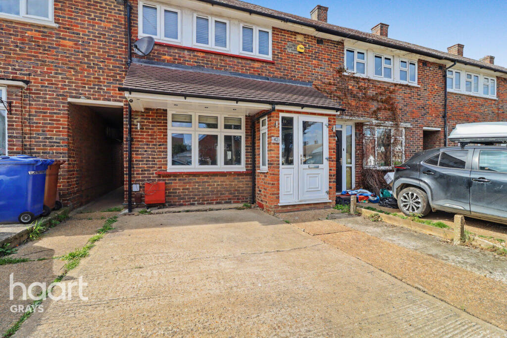 3 bed Mid Terraced House for rent in Aveley. From haart - Grays