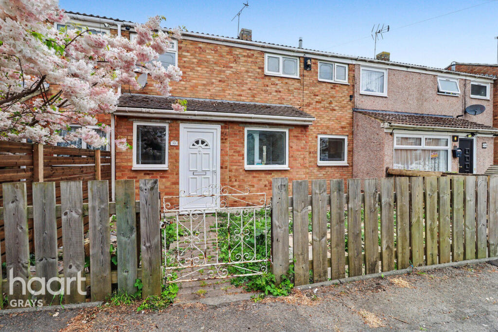3 bed Mid Terraced House for rent in Tilbury. From haart - Grays