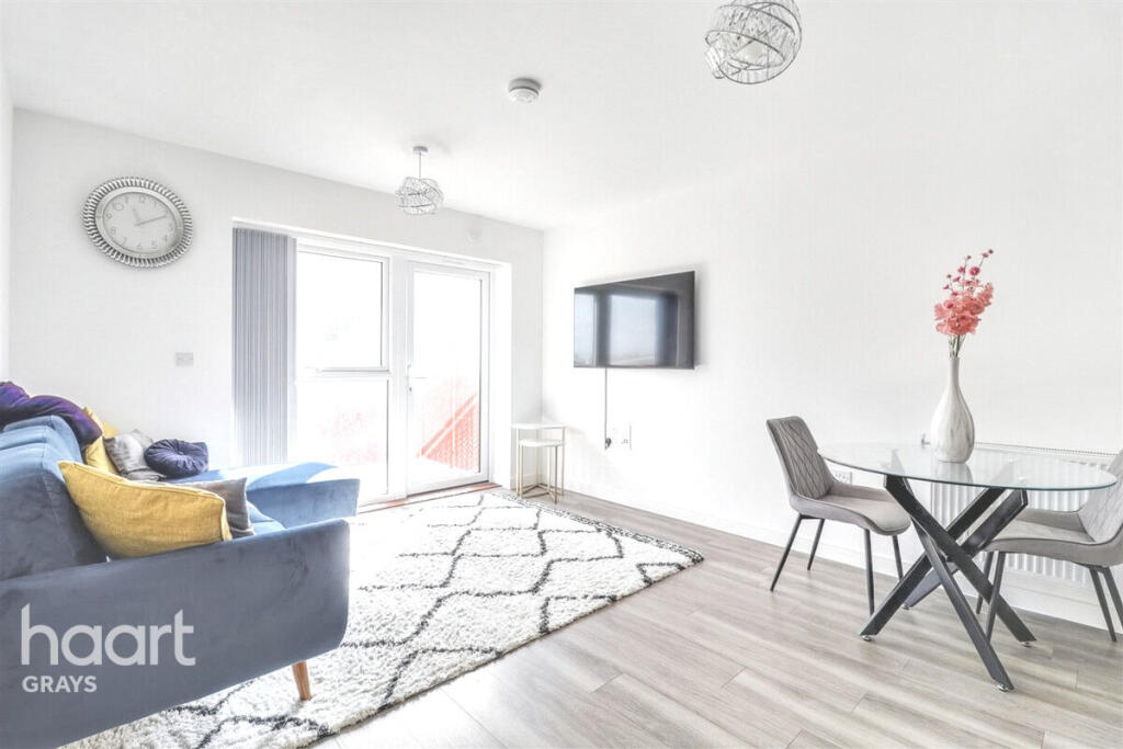 1 bed 1st Floor Flat for rent in South Stifford. From haart - Grays