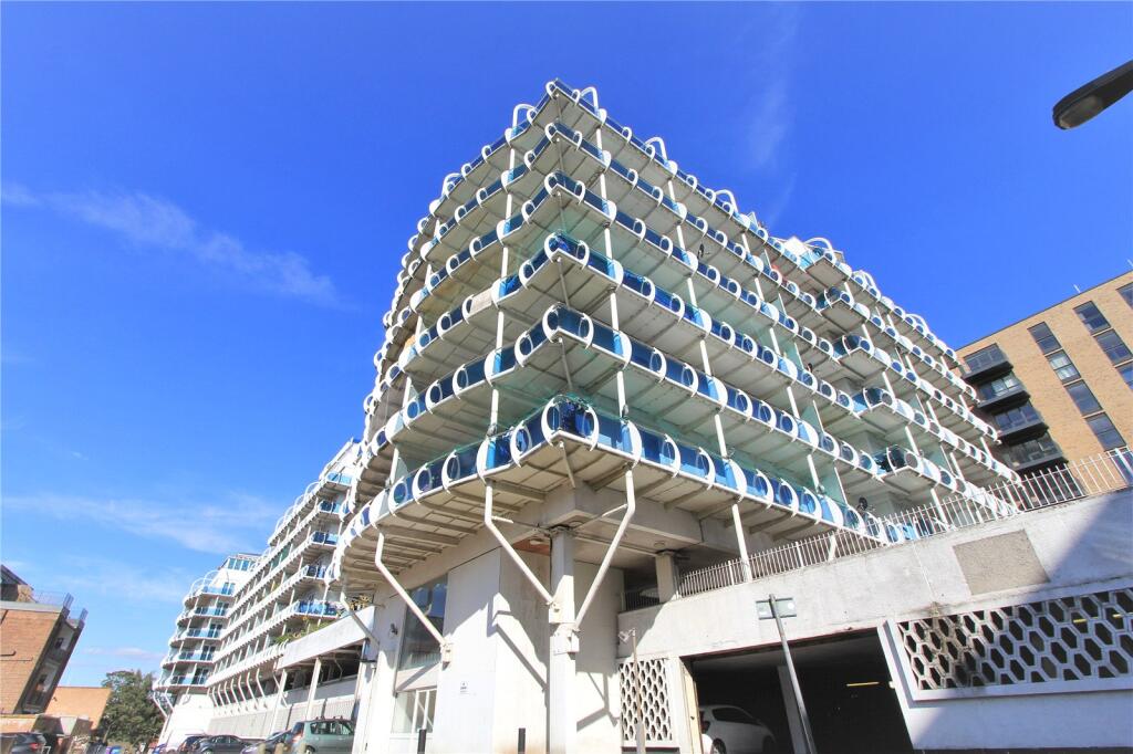 0 bed Studio for rent in Harrow. From Ellis & Co - Stanmore
