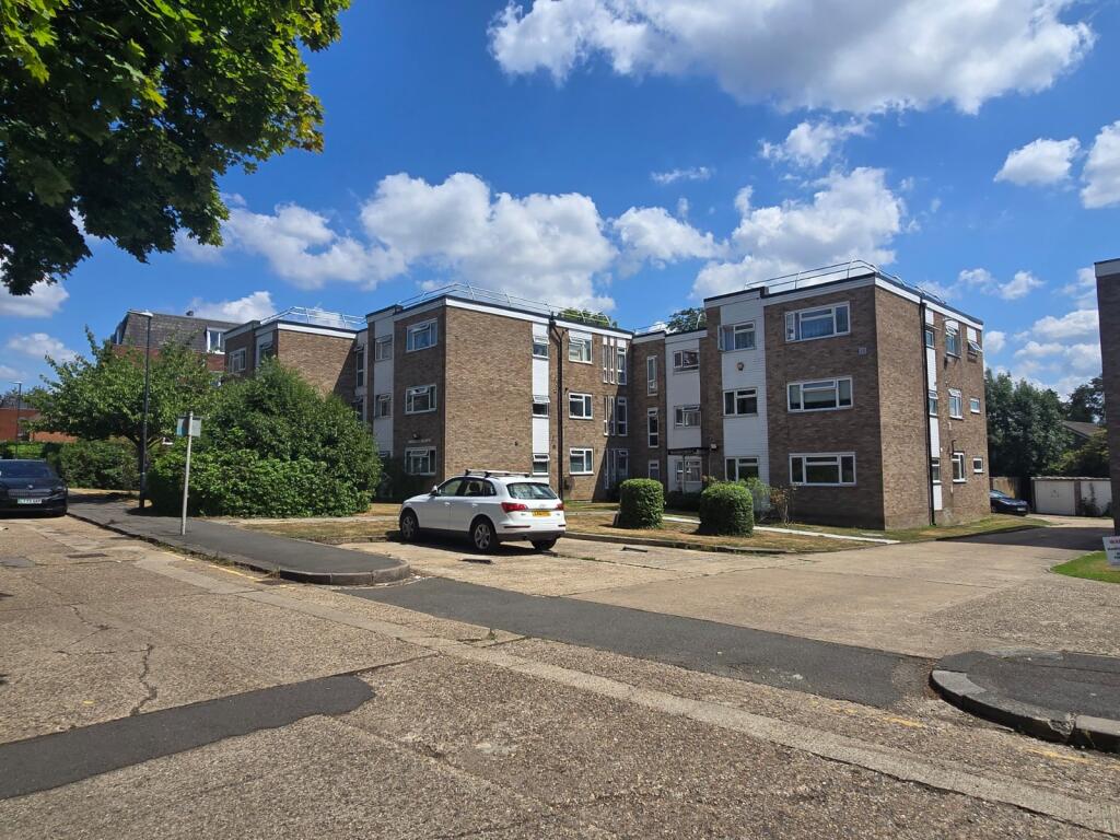 2 bed Apartment for rent in Stanmore. From Ellis & Co - Stanmore