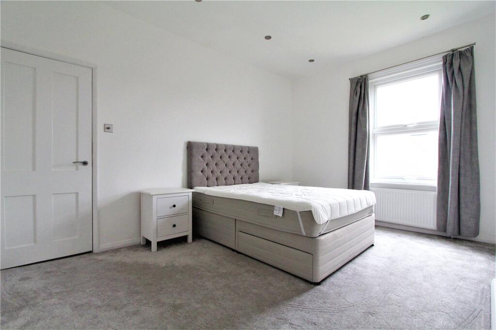 2 bed Apartment for rent in Harrow. From Ellis & Co - Stanmore