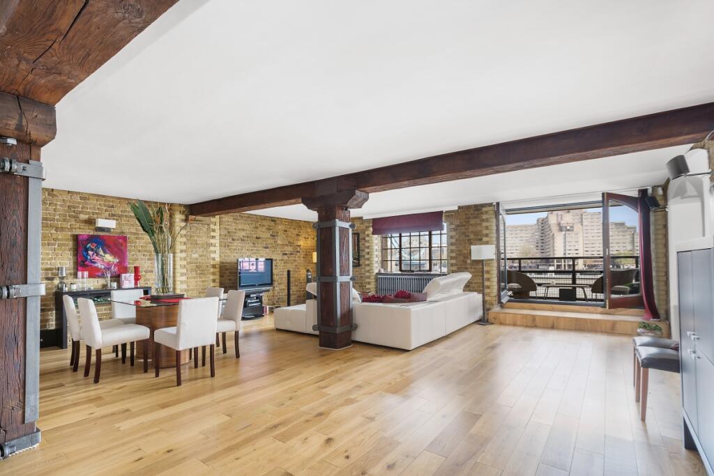 3 bed 1st Floor Flat for rent in London. From Cluttons - Tower Bridge - Lettings 3 bed 1st Floor Flat for rent in London. From Cluttons - Tower Bridge - Lettings