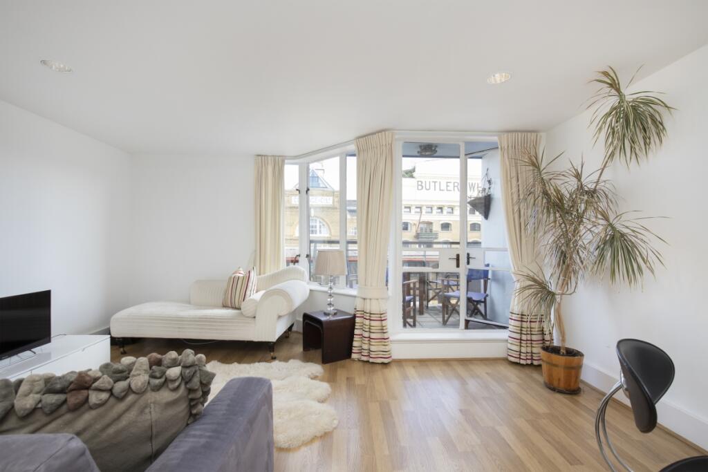 2 bed 1st Floor Flat for rent in London. From Cluttons - Tower Bridge - Lettings