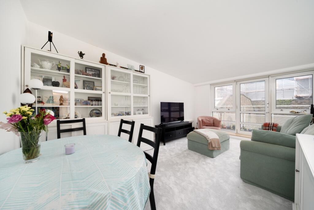 2 bed Apartment for rent in Bermondsey. From Cluttons - Tower Bridge - Lettings