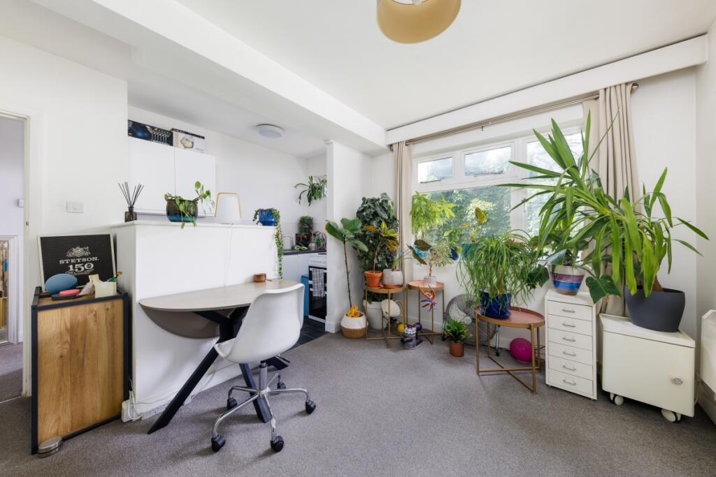 1 bed Apartment for rent in Bermondsey. From Cluttons - Tower Bridge - Lettings