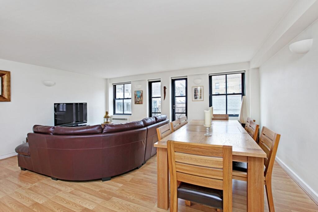 2 bed 1st Floor Flat for rent in Bermondsey. From Cluttons - Tower Bridge - Lettings