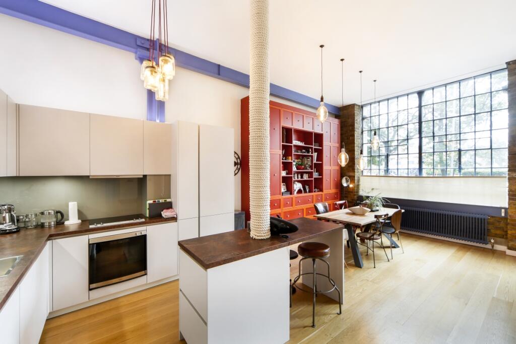 2 bed Apartment for rent in Bermondsey. From Cluttons - Tower Bridge - Lettings