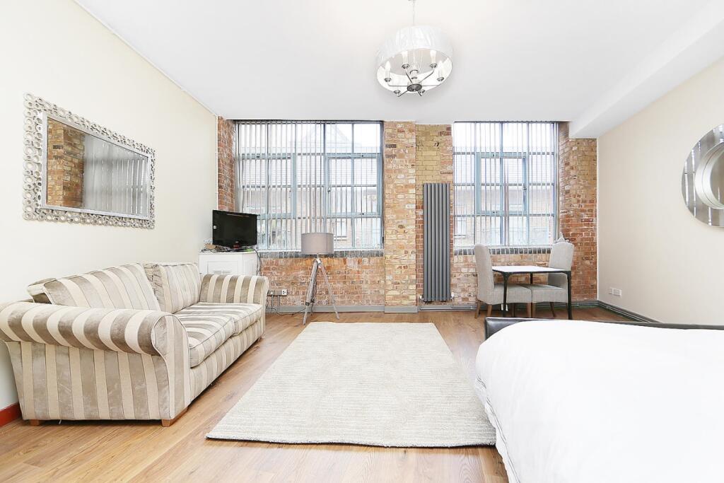 4 bed Apartment for rent in Bermondsey. From Cluttons - Tower Bridge - Lettings