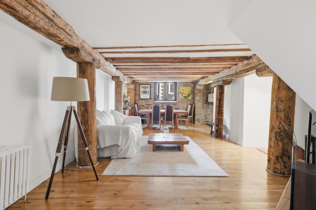 2 bed Apartment for rent in Bermondsey. From Cluttons - Tower Bridge - Lettings