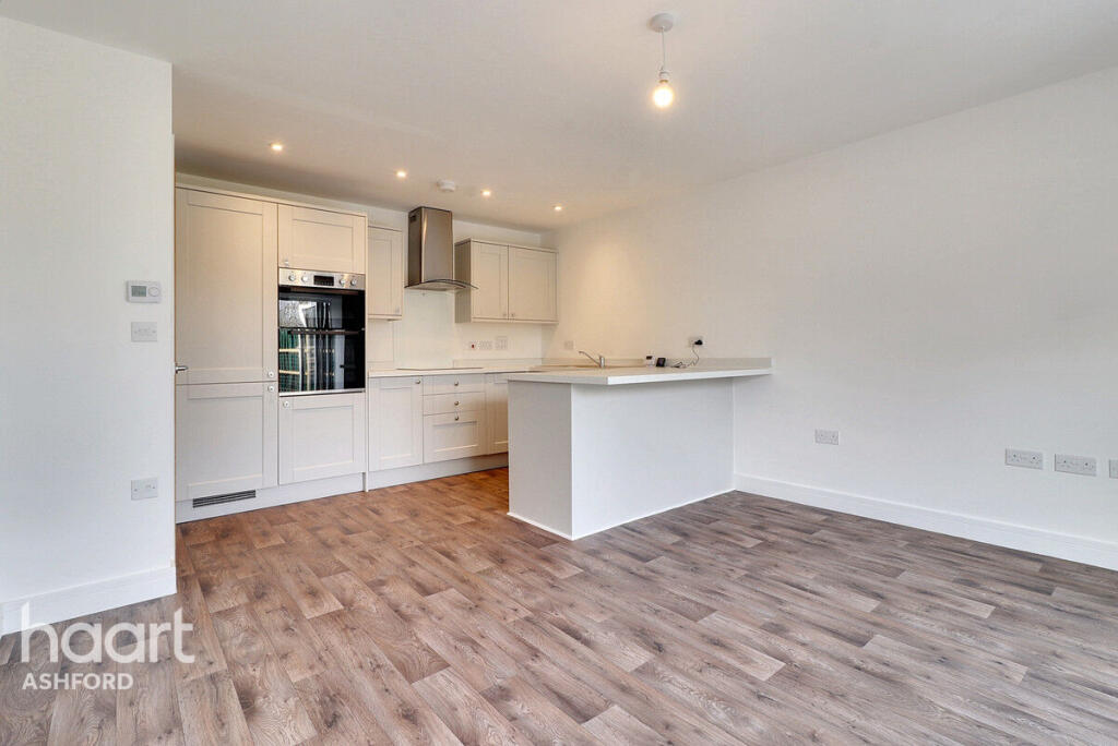 2 bed Bungalow for rent in Margate. From haart - Ashford