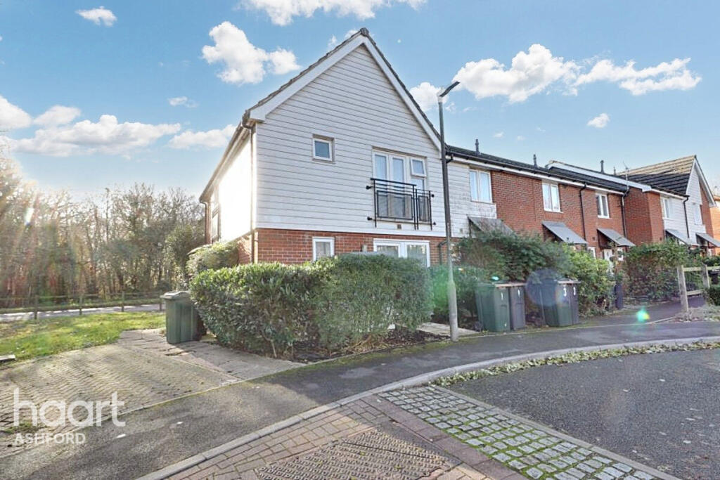 1 bed Mid Terraced House for rent in Ashford. From haart - Ashford