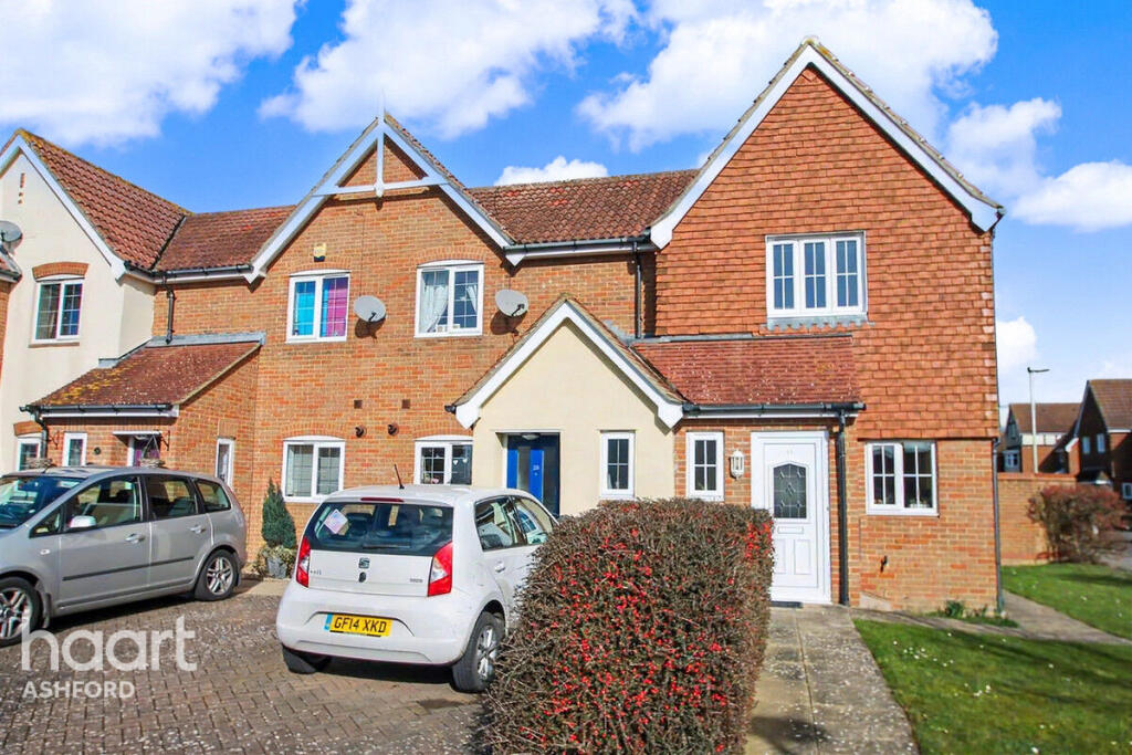 2 bed Mid Terraced House for rent in Great Chart. From haart - Ashford