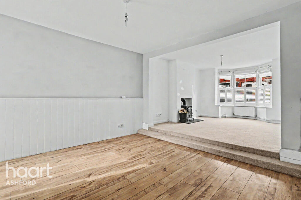 4 bed Mid Terraced House for rent in Whitstable. From haart - Ashford 4 bed Mid Terraced House for rent in Whitstable. From haart - Ashford