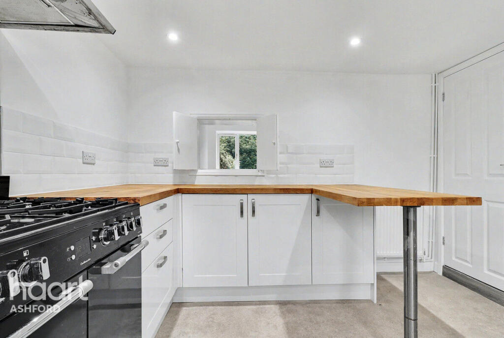 5 bed Detached for rent in Folkestone. From haart - Ashford 5 bed Detached for rent in Folkestone. From haart - Ashford