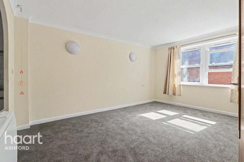 1 bed 1st Floor Flat for rent in Canterbury. From haart - Ashford