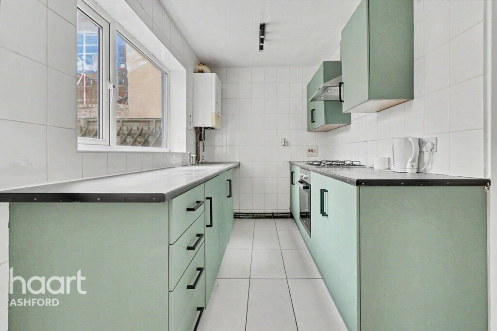 4 bed Mid Terraced House for rent in Margate. From haart - Ashford 4 bed Mid Terraced House for rent in Margate. From haart - Ashford