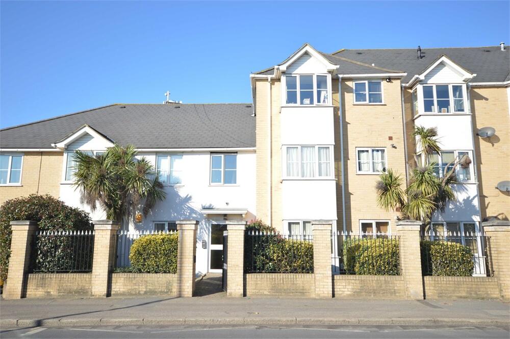 1 bed Apartment for rent in Erith. From Clifton & Co Estate Agents - North Kent