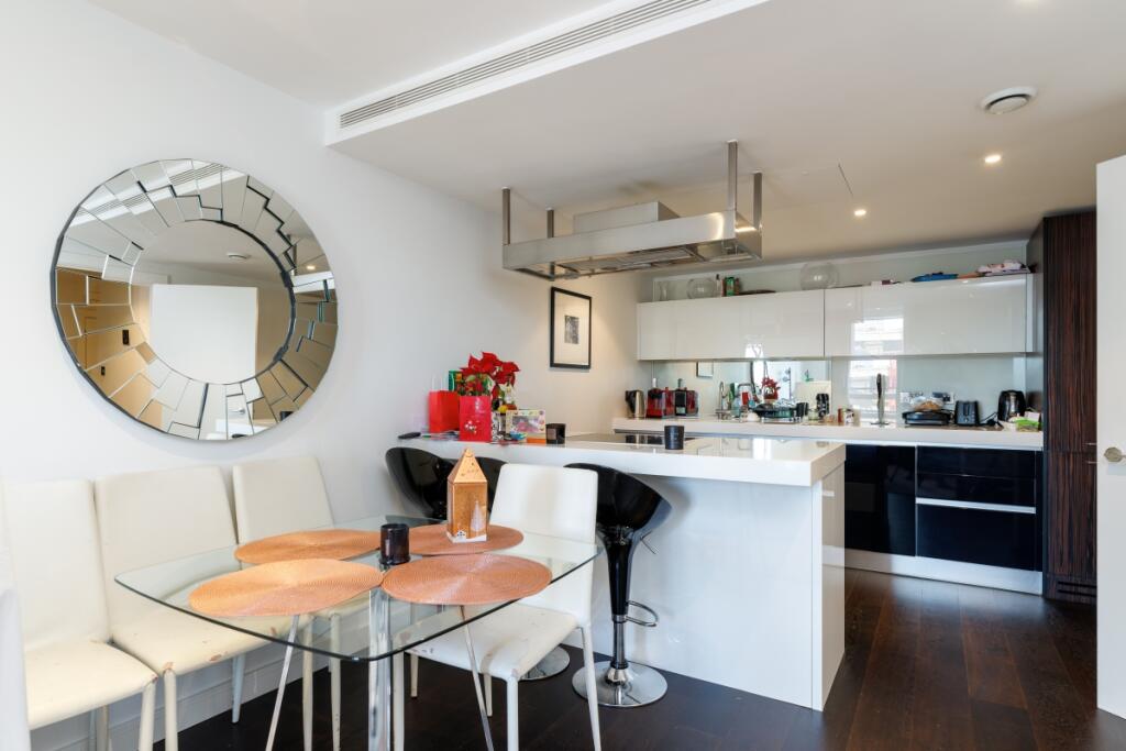 2 bed Apartment for rent in Chelsea. From Cluttons - Chelsea - Lettings