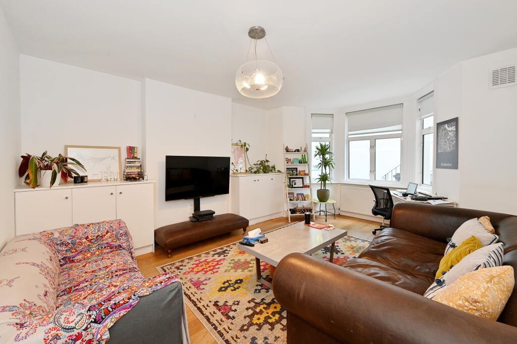 2 bed Apartment for rent in Hammersmith. From Cluttons - Chelsea - Lettings 2 bed Apartment for rent in Hammersmith. From Cluttons - Chelsea - Lettings