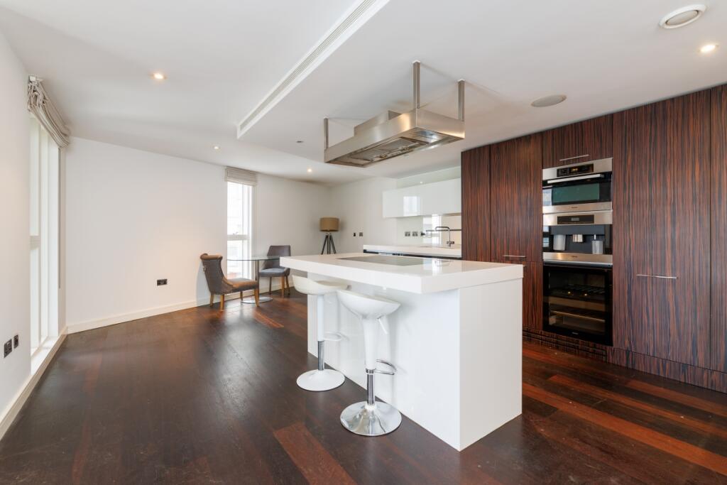 3 bed Apartment for rent in Chelsea. From Cluttons - Chelsea - Lettings
