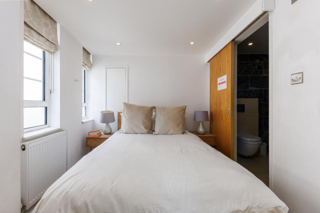 1 bed Apartment for rent in Chelsea. From Cluttons - Chelsea - Lettings