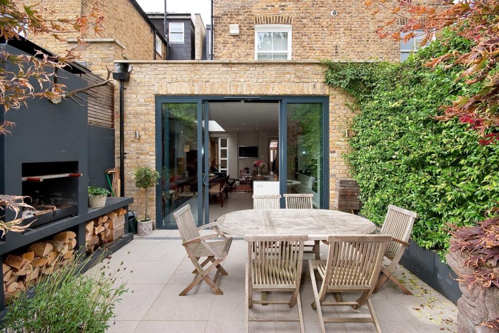 4 bed Mid Terraced House for rent in Battersea. From Cluttons - Chelsea - Lettings 4 bed Mid Terraced House for rent in Battersea. From Cluttons - Chelsea - Lettings