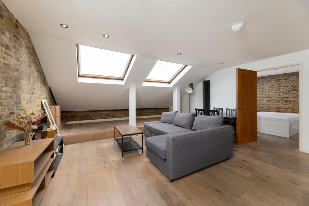 1 bed Apartment for rent in Battersea. From Cluttons - Chelsea - Lettings
