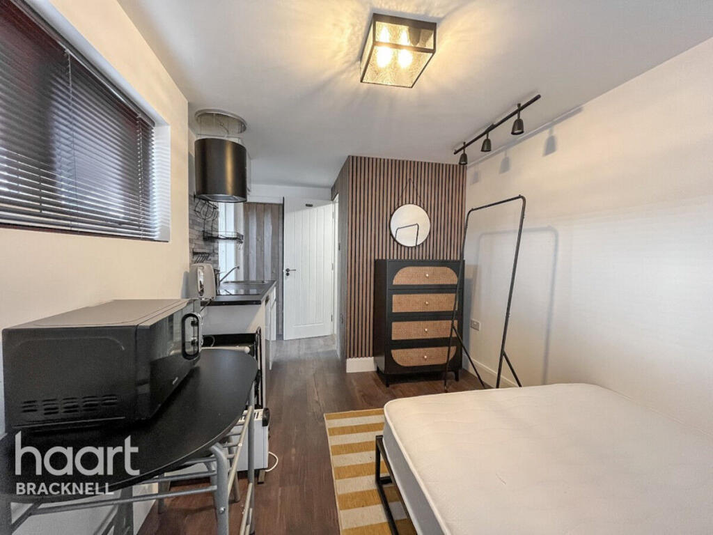 0 bed Studio for rent in Windsor. From haart - Bracknell