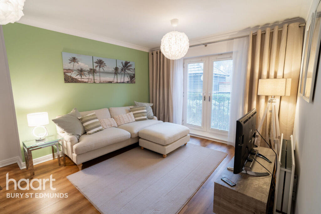 1 bed 1st Floor Flat for rent in Beck Row. From haart - Bury St. Edmunds