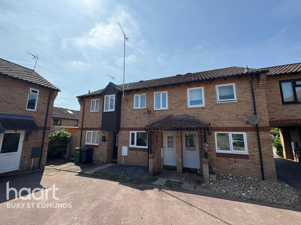2 bed Mid Terraced House for rent in Thetford. From haart - Bury St. Edmunds