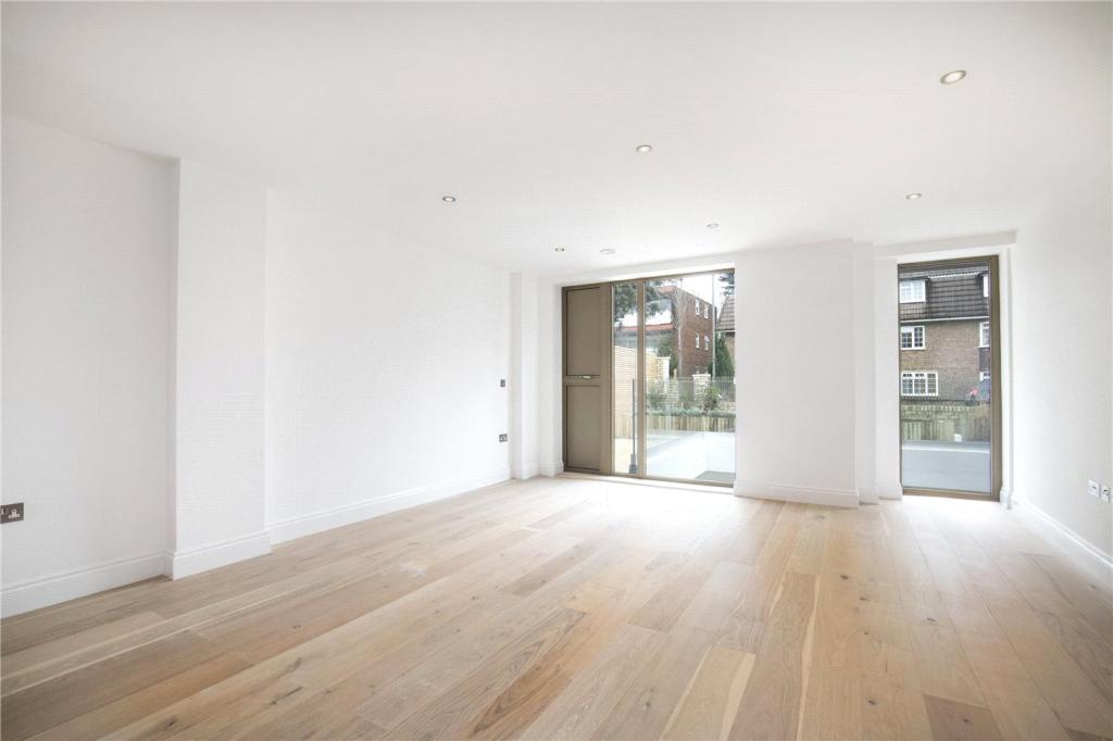 3 bed Apartment for rent in London. From Winkworth - Southfields