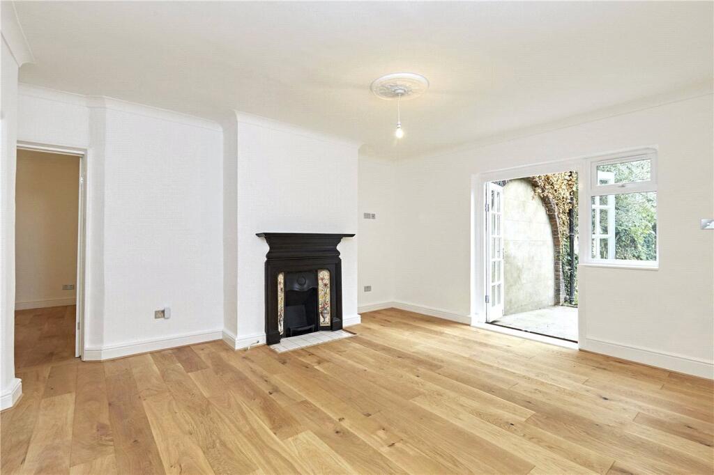 3 bed House (unspecified) for rent in Putney. From Winkworth - Southfields