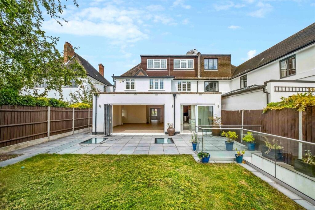 6 bed Semi Detached for rent in Wandsworth. From Winkworth - Southfields