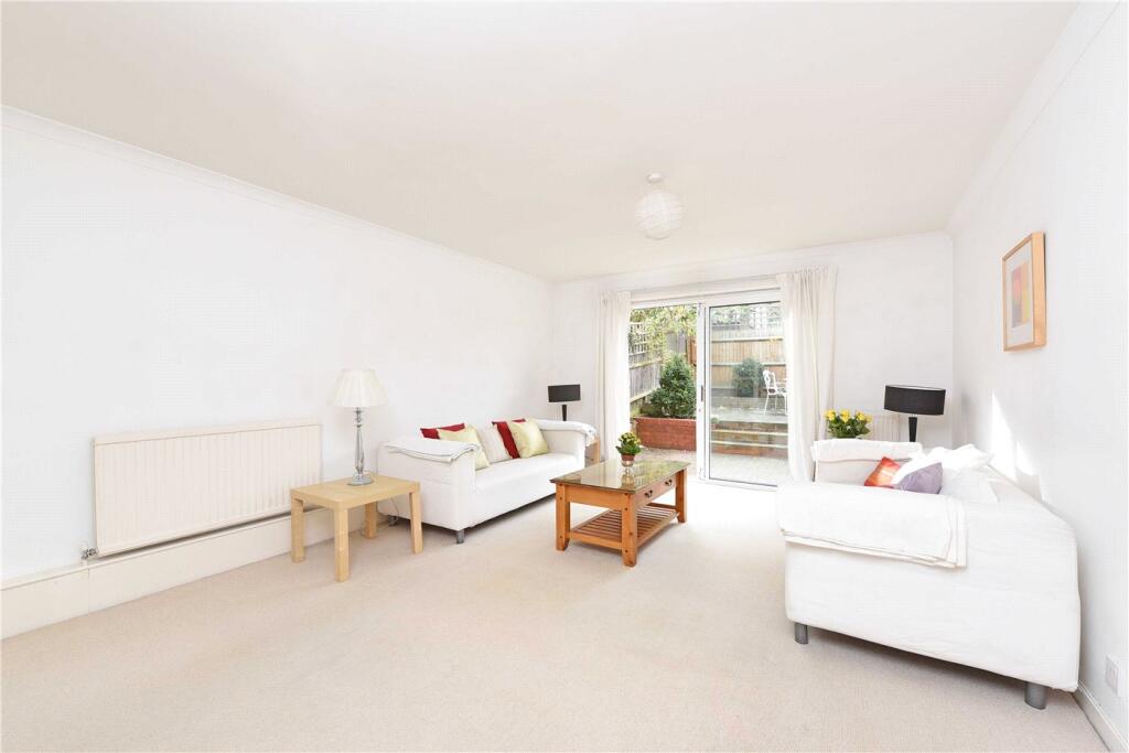 4 bed Mid Terraced House for rent in London. From Winkworth - Southfields