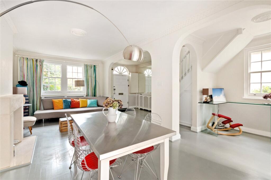 4 bed Detached for rent in London. From Winkworth - Tooting