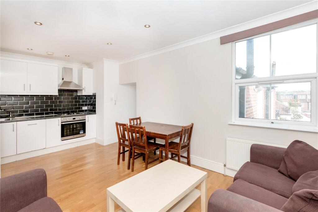 3 bed Apartment for rent in London. From Winkworth - Tooting