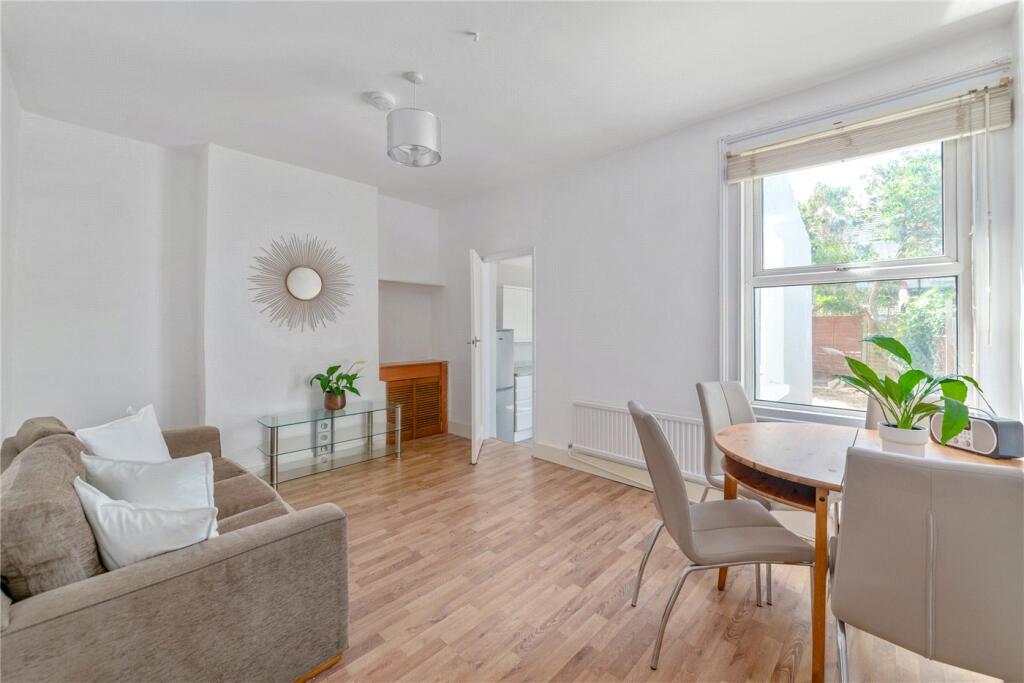 3 bed Mid Terraced House for rent in Merton. From Winkworth - Tooting
