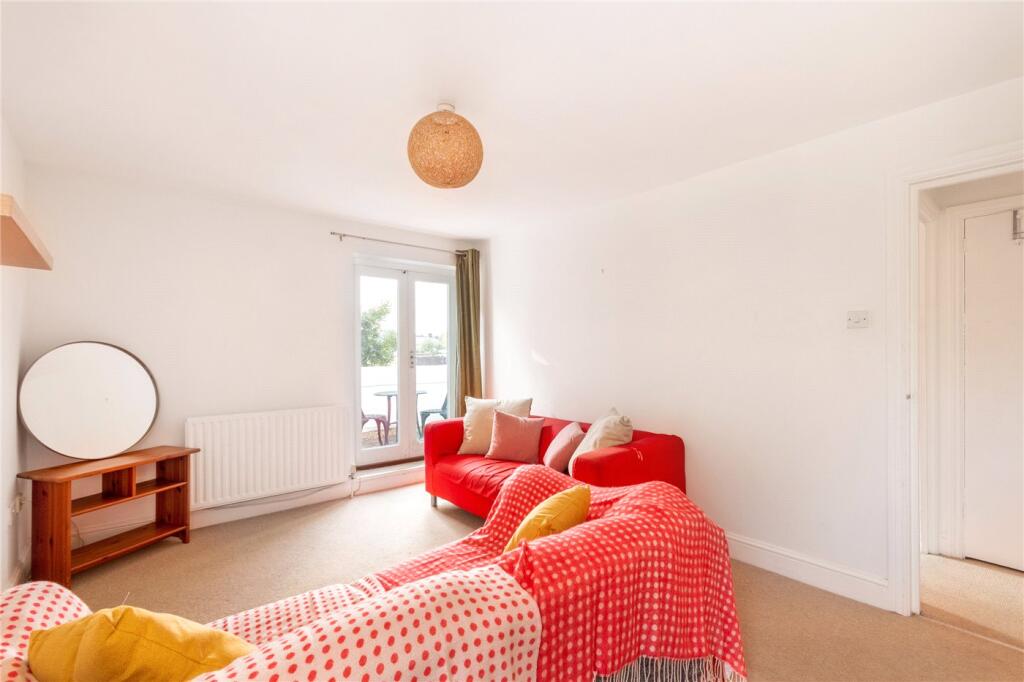 2 bed Apartment for rent in Merton. From Winkworth - Tooting