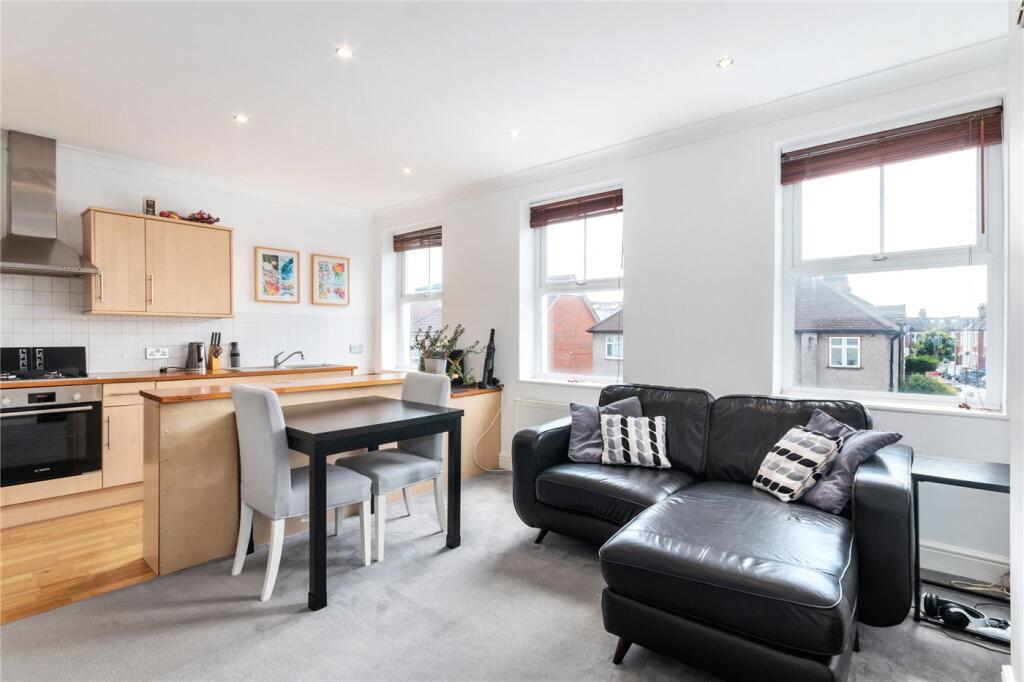 2 bed Apartment for rent in Merton. From Winkworth - Tooting