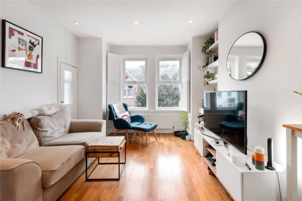 2 bed Apartment for rent in London. From Winkworth - Tooting