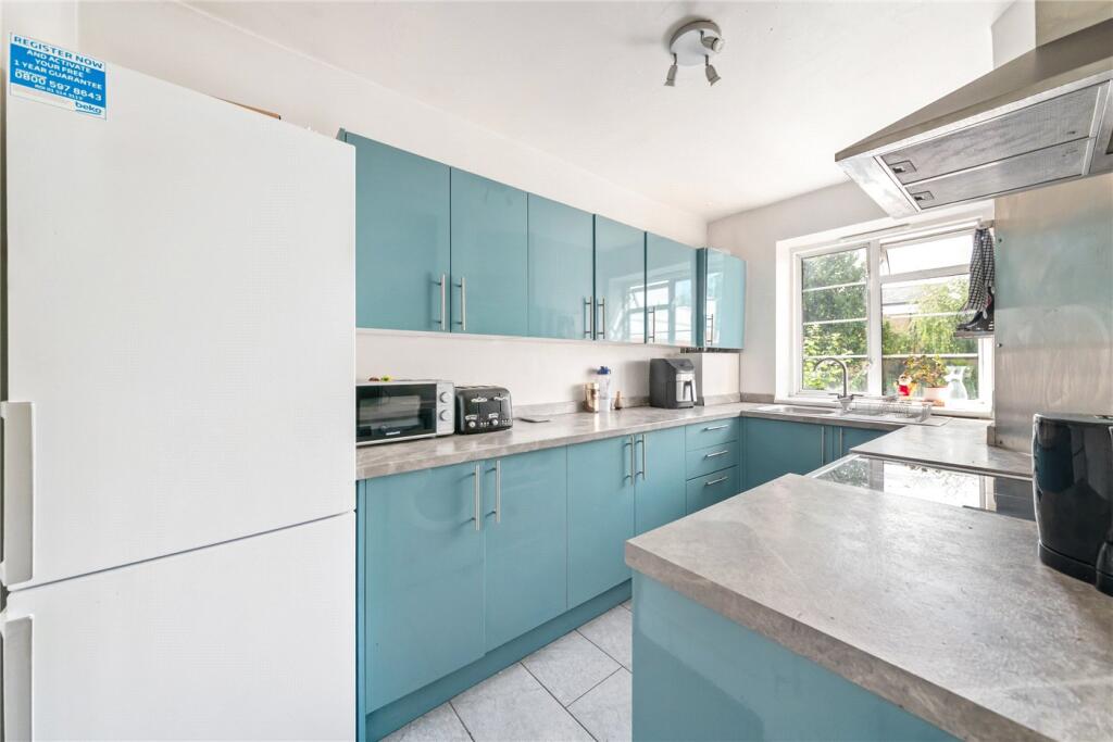 3 bed Apartment for rent in London. From Winkworth - Tooting