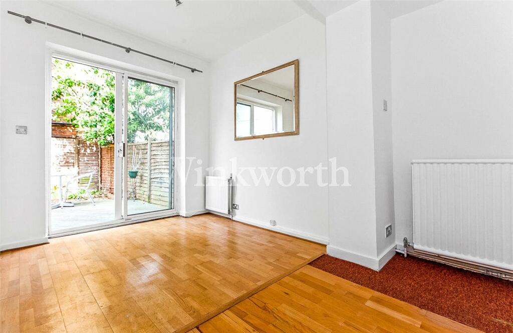 1 bed Apartment for rent in Hornsey. From Winkworth - Highgate