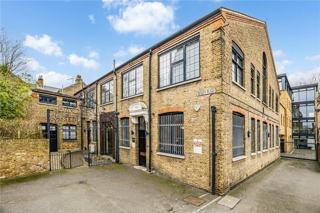 2 bed Apartment for rent in London. From Winkworth - Clapham